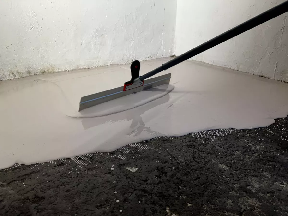 Disperzní vyrovnávací hmota Rovinal 20 kg